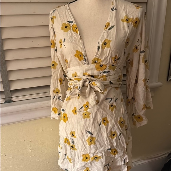 Floral Kimono Wrap Mini Dress (2) - Picture 8 of 9